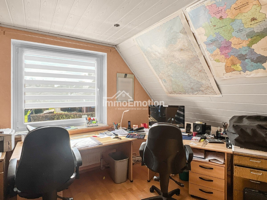 buero-dachgeschoss - Familienfreundliches EFH in begehrter Lage von Rotenburg (Wümme) – 5 Zimmer, 2 Bäder, Teilkeller!