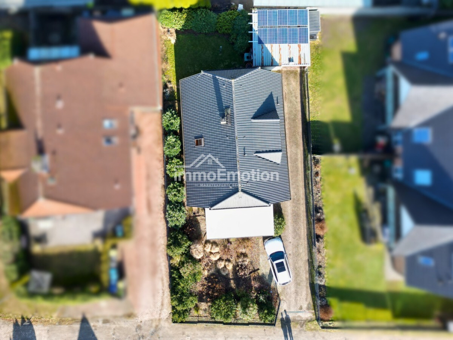 Vogelperspektive - Familienfreundliches EFH in begehrter Lage von Rotenburg (Wümme) – 5 Zimmer, 2 Bäder, Teilkeller!